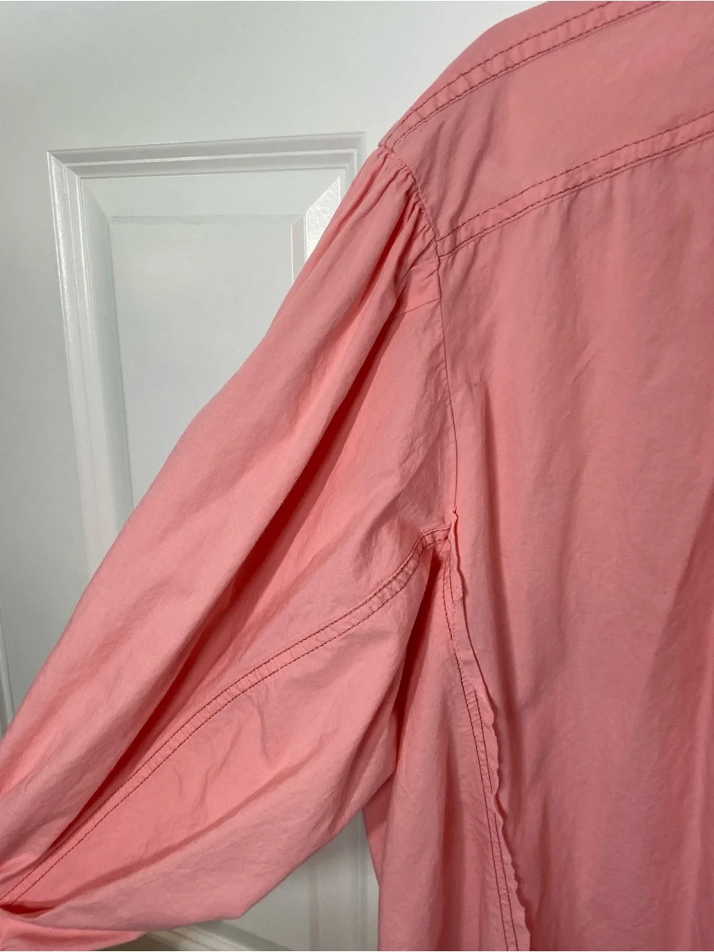 Free People Women’s Button-Down Shirt in Pink/Coral Size Medium - Picture 3 of 4